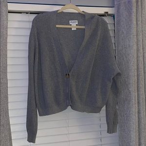 oversize grey sweater